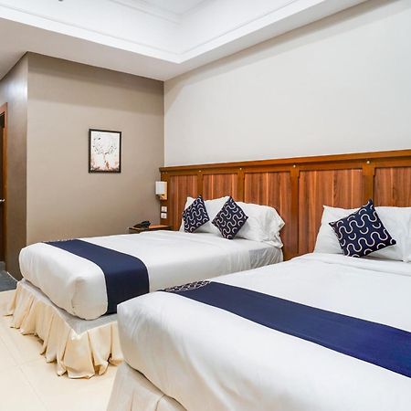 Capital O 460 World Palace Hotel Davao Zewnętrze zdjęcie