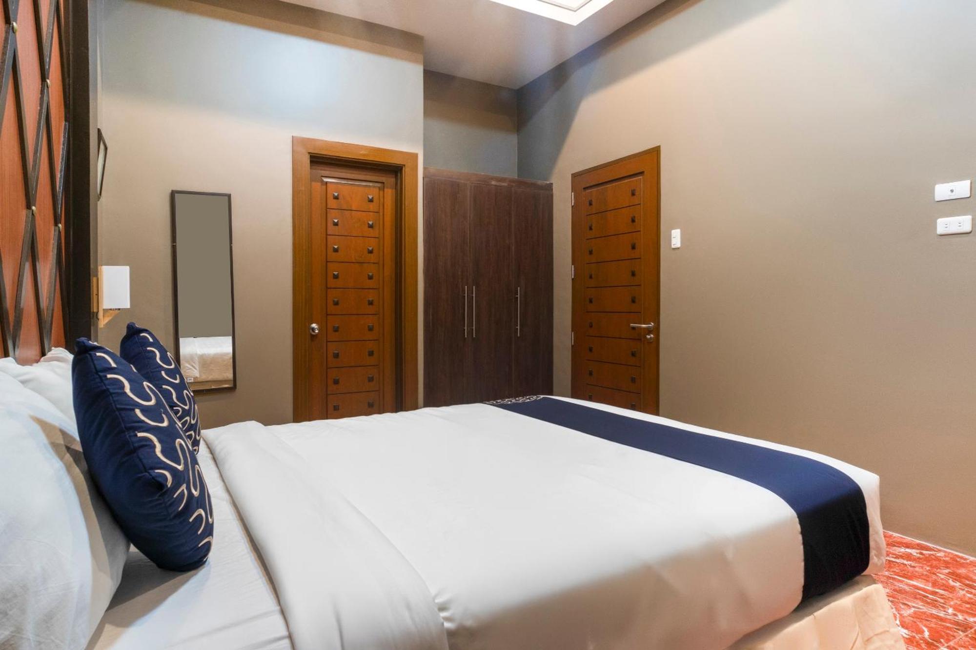 Capital O 460 World Palace Hotel Davao Zewnętrze zdjęcie