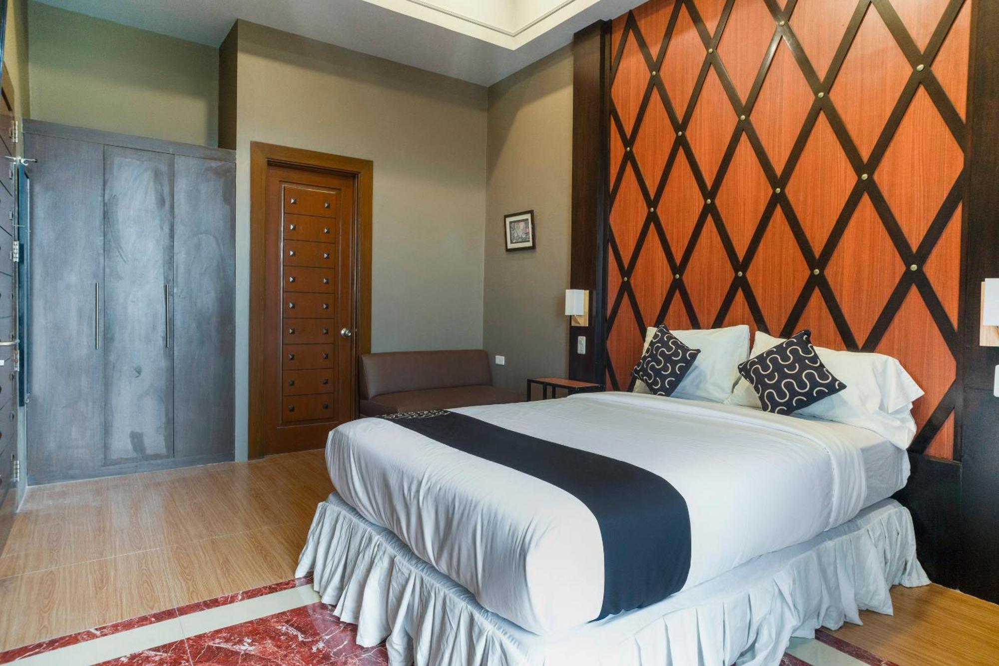 Capital O 460 World Palace Hotel Davao Zewnętrze zdjęcie